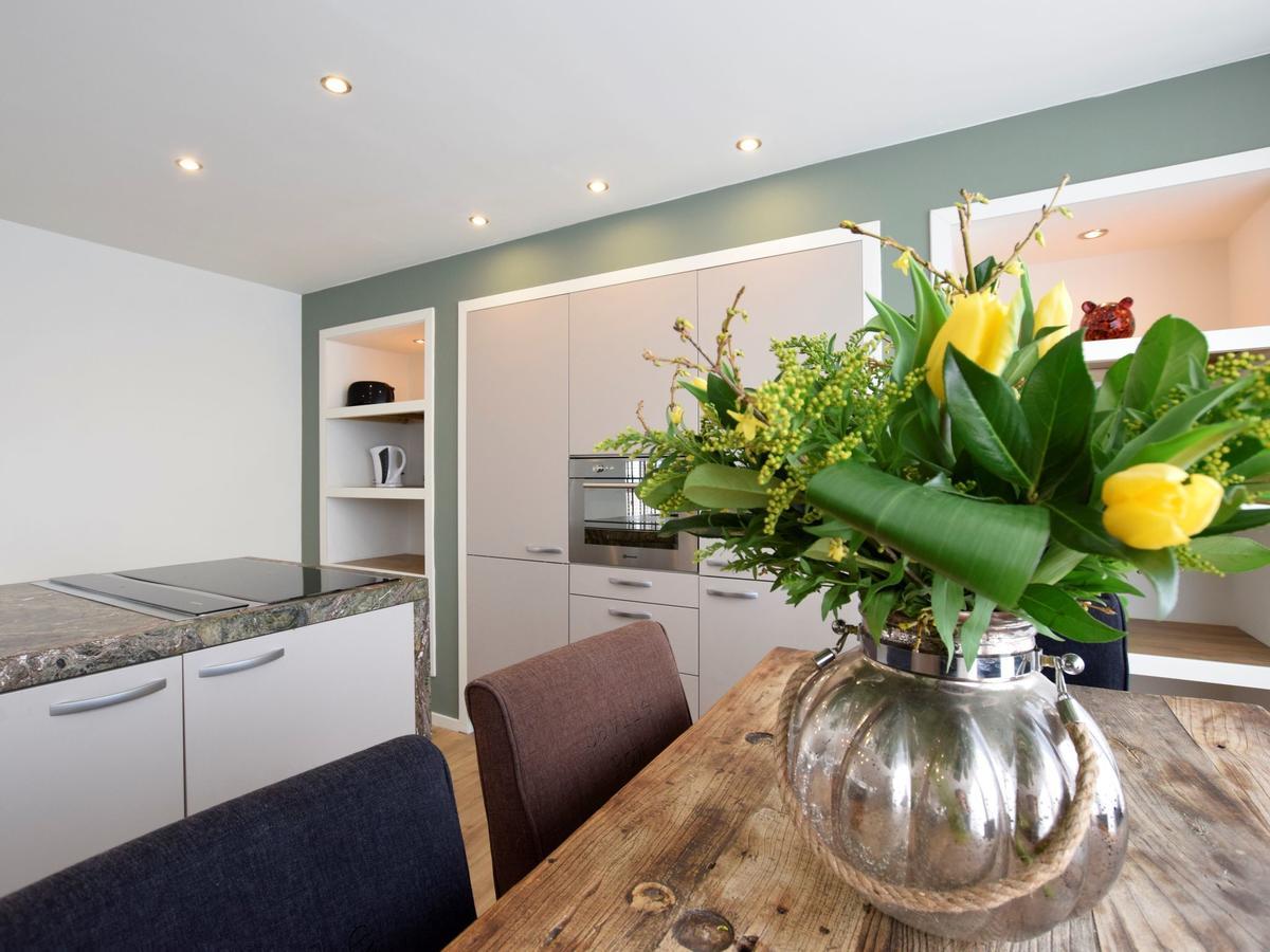Beautiful Houseboat With Terrace Jacuzzi Hotel Haag Eksteriør billede